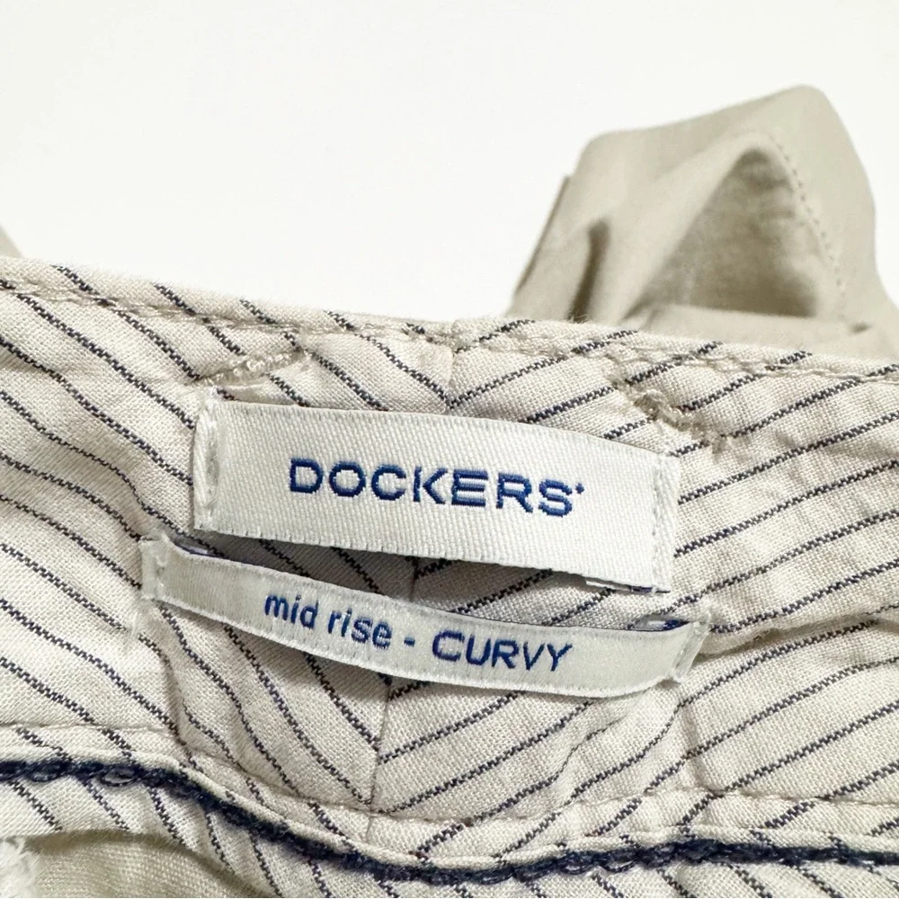 NEW Dockers Jaelynn Truly Slimming Bermuda Shorts